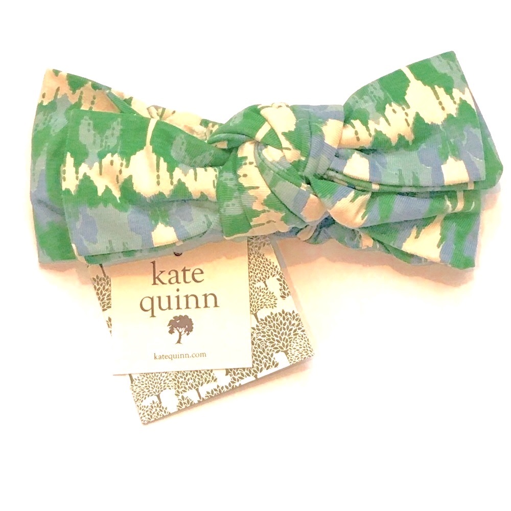 KATE QUINN LARGE BOW ELASTIC HEADBAND - GREEN IKAT